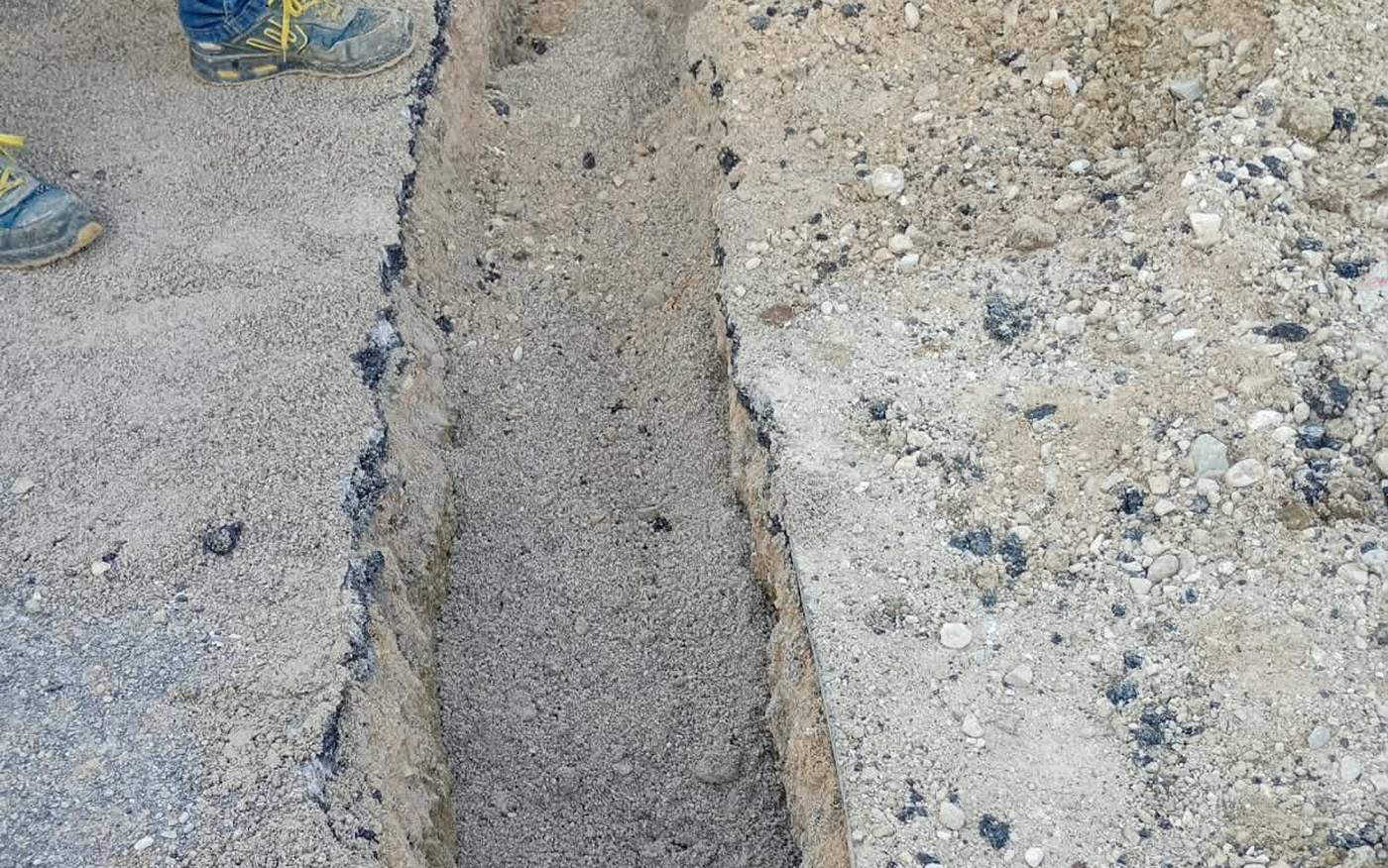 Scavo a sezione obbligata su pavimentazione esistente